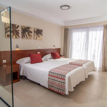Vista Sur Apartahotel 4*
