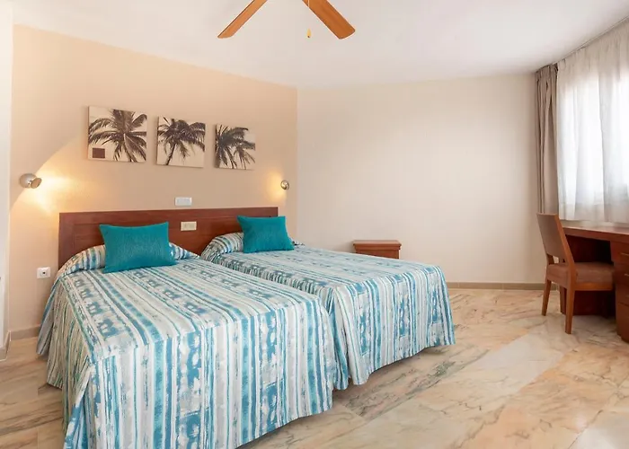 Vista Sur Aparthotel 4*