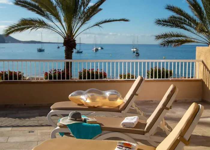 Ξενοδοχείο με διαμερίσματα Vista Sur 4*