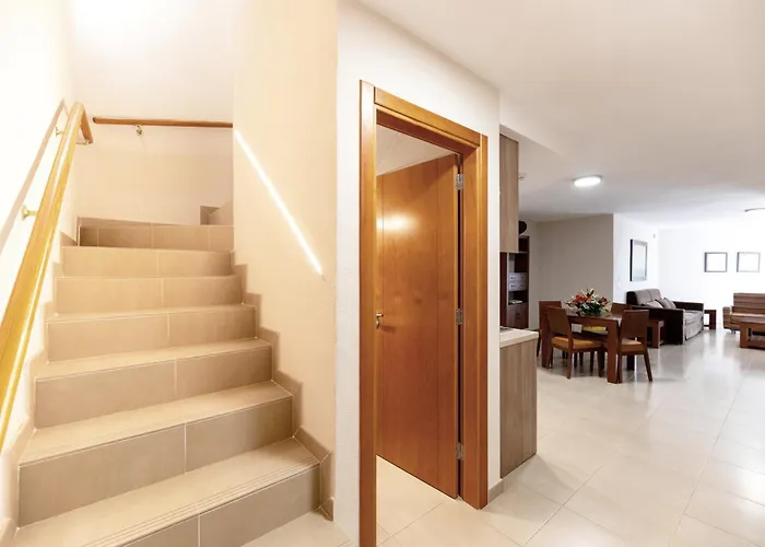 Vista Sur アパートホテル 4*