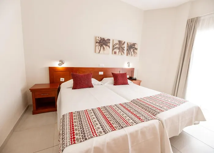 Vista Sur アパートホテル 4*